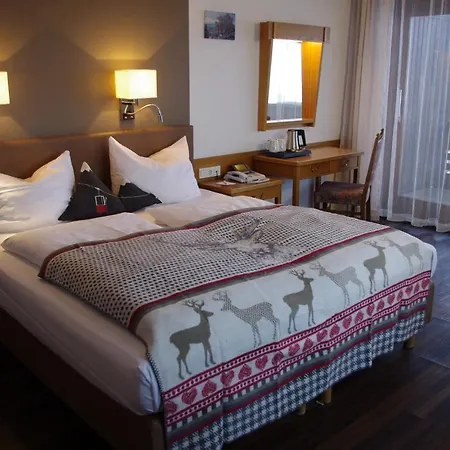 Hotel Lowen 3*