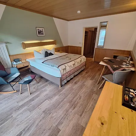 Lowen Hotel Reit im Winkl