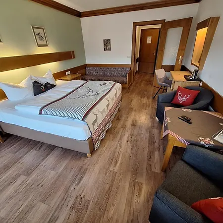 Löwen Hotell 3*